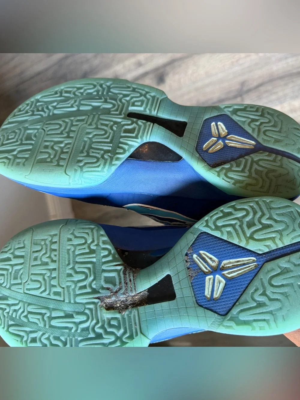 Nike Kobe V “X Ray” kids shoes